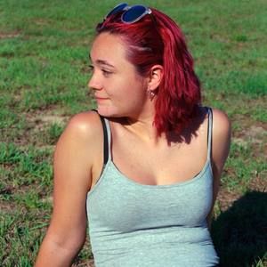 Meet your Posher, Alexis